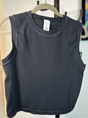 Athleta Renew Seamless Muscle Tank in black.  Size XL.  Excellent condition.
